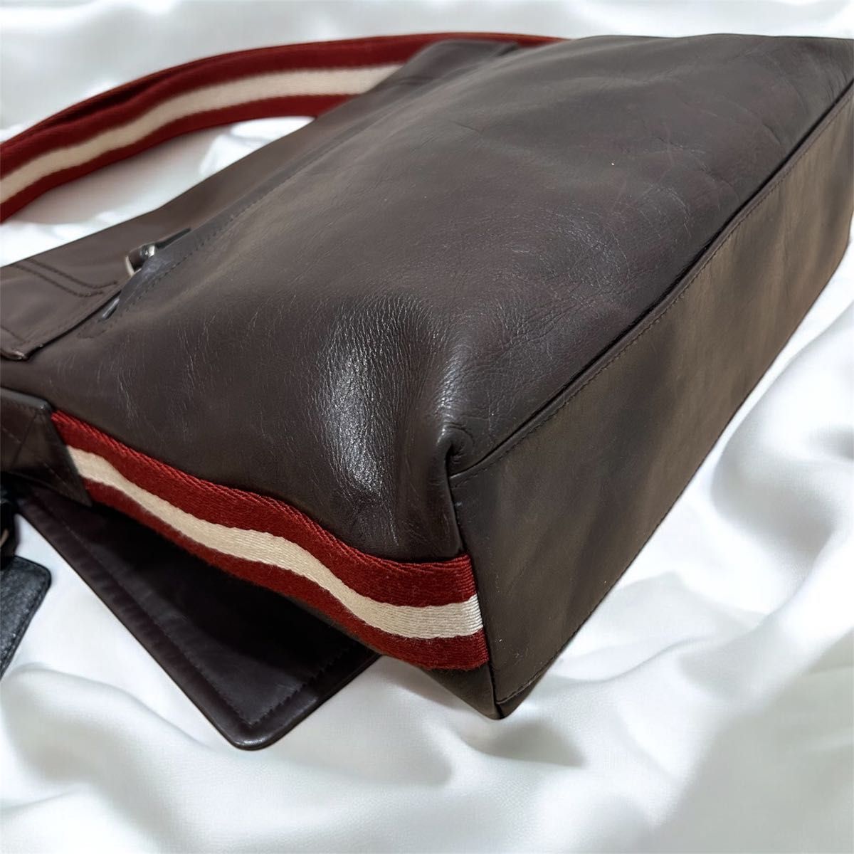 美品】BALLY バリー レザー ショルダーバッグ トレインスポッティング