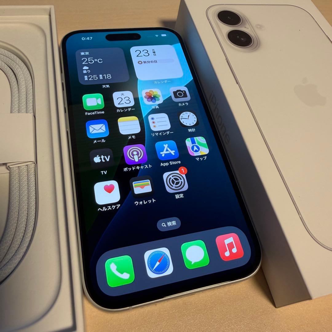 【美品】iPhone16 128GB ホワイト SIMフリー ACアダプタ付 iPhone ☆Apple国内正規SIMフリー iPhone16 128GB ホワイト MYDR3J/A